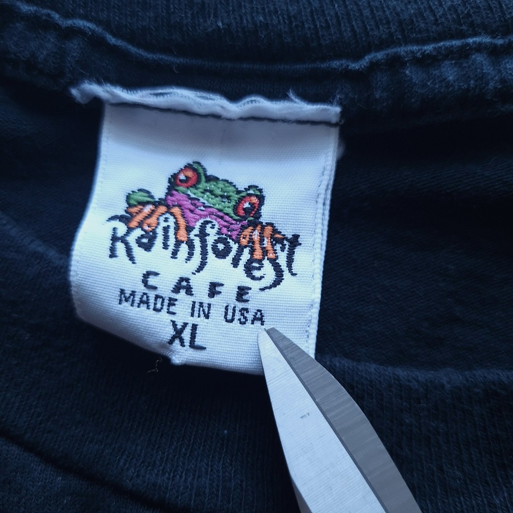 Vintage Rainforest Cafe Shirt Mens XL Black Wolf Animal Graphic Tee Made USA 90s - Picture 12 of 13